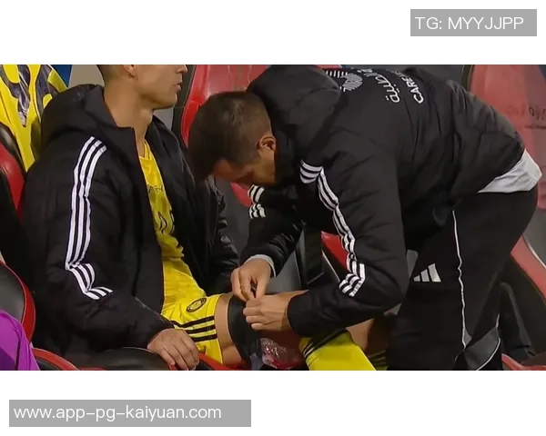 C罗腿筋受伤后启动康复计划每日接受专业评估确保恢复进度